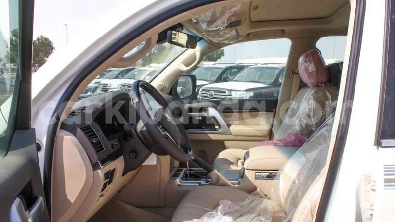 Big with watermark toyota land cruiser uganda import dubai 9288