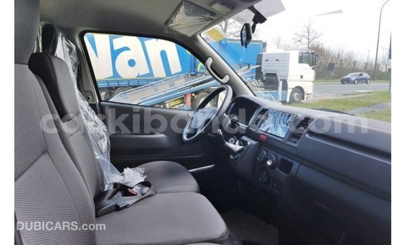 Buy Import Toyota Hiace White Car in Import - Dubai in Uganda Buy Import Toyota Hiace White Car in Import - Dubai in Uganda