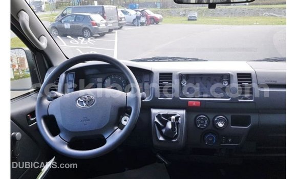 Buy Import Toyota Hiace White Car in Import - Dubai in Uganda Buy Import Toyota Hiace White Car in Import - Dubai in Uganda