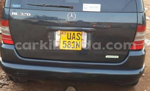 Acheter Occasion Voiture Mercedes‒Benz ML–Class Noir à Kampala, Ouganda Acheter Occasion Voiture Mercedes‒Benz ML–Class Noir à Kampala, Ouganda