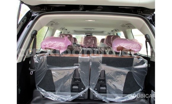 Gura Imported Toyota Land Cruiser Black Imodoka i Import - Dubai mu Uganda Gura Imported Toyota Land Cruiser Black Imodoka i Import - Dubai mu Uganda