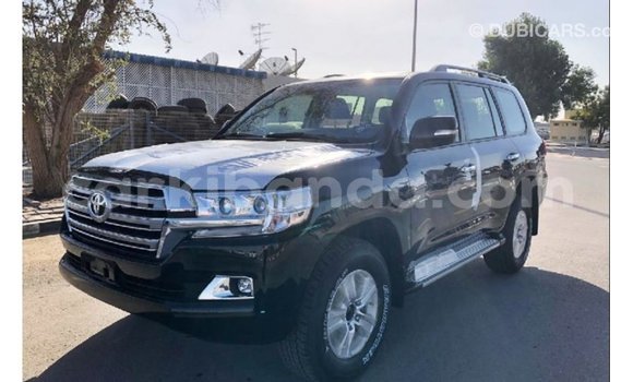 Gura Imported Toyota Land Cruiser Black Imodoka i Import - Dubai mu Uganda Gura Imported Toyota Land Cruiser Black Imodoka i Import - Dubai mu Uganda