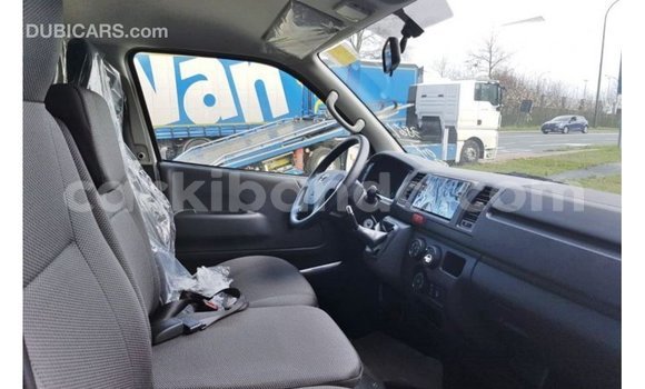 Gura Imported Toyota Hiace White Imodoka i Import - Dubai mu Uganda Gura Imported Toyota Hiace White Imodoka i Import - Dubai mu Uganda