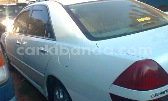 Buy Used Toyota Mark II White Car in Kampala in Uganda Buy Used Toyota Mark II White Car in Kampala in Uganda