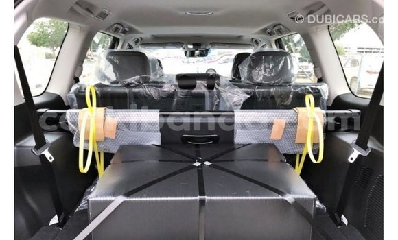 Acheter Import Voiture Toyota Prado Noir à Import - Dubai, Ouganda Acheter Import Voiture Toyota Prado Noir à Import - Dubai, Ouganda