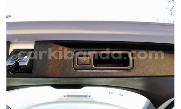 Gura Imported Toyota Fortuner White Imodoka i Import - Dubai mu Uganda Gura Imported Toyota Fortuner White Imodoka i Import - Dubai mu Uganda