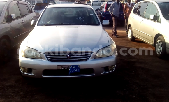 Gura Yakoze Toyota Altezza Silver Imodoka i Arua mu Uganda Gura Yakoze Toyota Altezza Silver Imodoka i Arua mu Uganda