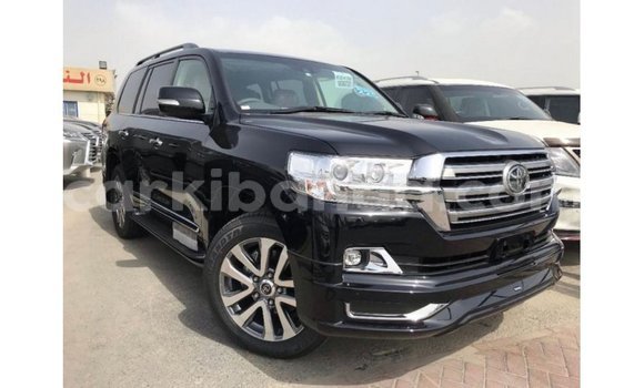 Gura Imported Toyota Land Cruiser Black Imodoka i Import - Dubai mu Uganda Gura Imported Toyota Land Cruiser Black Imodoka i Import - Dubai mu Uganda