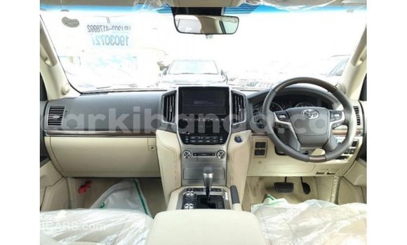 Gura Imported Toyota Land Cruiser Black Imodoka i Import - Dubai mu Uganda Gura Imported Toyota Land Cruiser Black Imodoka i Import - Dubai mu Uganda