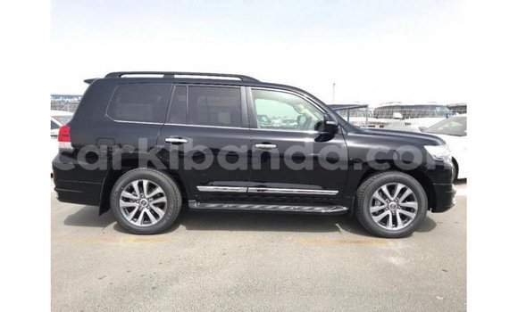 Gura Imported Toyota Land Cruiser Black Imodoka i Import - Dubai mu Uganda Gura Imported Toyota Land Cruiser Black Imodoka i Import - Dubai mu Uganda