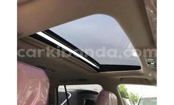 Gura Imported Toyota Land Cruiser Black Imodoka i Import - Dubai mu Uganda Gura Imported Toyota Land Cruiser Black Imodoka i Import - Dubai mu Uganda