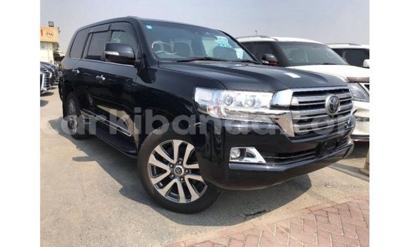 Nunua Imported Toyota Land Cruiser Nyeusi Gari ndani ya Import - Dubai nchini Uganda Nunua Imported Toyota Land Cruiser Nyeusi Gari ndani ya Import - Dubai nchini Uganda