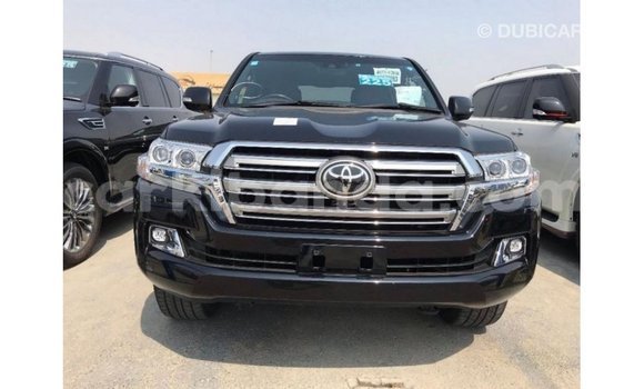 Nunua Imported Toyota Land Cruiser Nyeusi Gari ndani ya Import - Dubai nchini Uganda Nunua Imported Toyota Land Cruiser Nyeusi Gari ndani ya Import - Dubai nchini Uganda