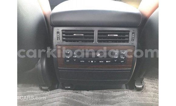Nunua Imported Toyota Land Cruiser Nyeusi Gari ndani ya Import - Dubai nchini Uganda Nunua Imported Toyota Land Cruiser Nyeusi Gari ndani ya Import - Dubai nchini Uganda