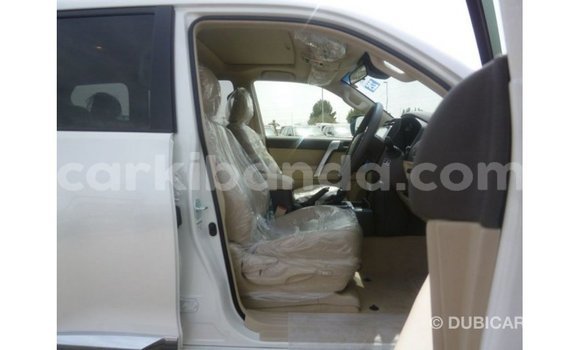 Gura Imported Toyota Prado White Imodoka i Import - Dubai mu Uganda Gura Imported Toyota Prado White Imodoka i Import - Dubai mu Uganda