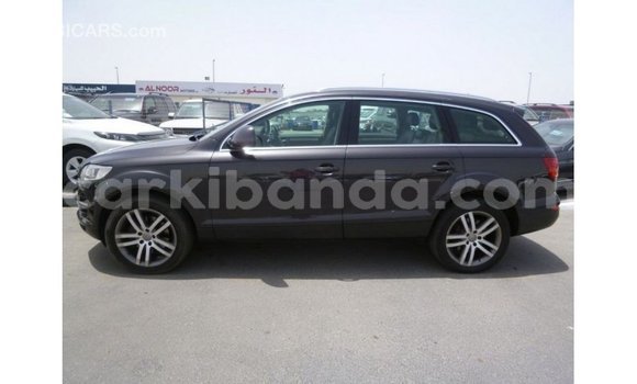 Gura Imported Audi Q7 Black Imodoka i Import - Dubai mu Uganda Gura Imported Audi Q7 Black Imodoka i Import - Dubai mu Uganda