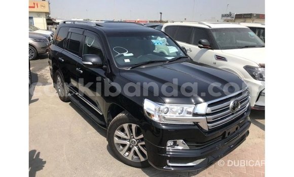 Gura Imported Toyota Land Cruiser Black Imodoka i Import - Dubai mu Uganda Gura Imported Toyota Land Cruiser Black Imodoka i Import - Dubai mu Uganda