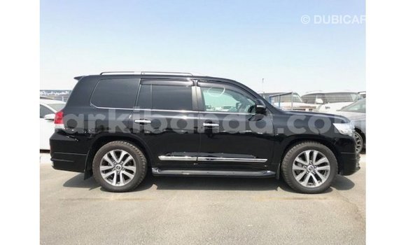 Gura Imported Toyota Land Cruiser Black Imodoka i Import - Dubai mu Uganda Gura Imported Toyota Land Cruiser Black Imodoka i Import - Dubai mu Uganda