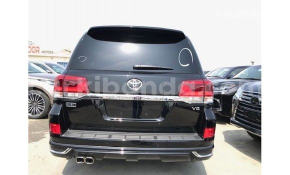 Gura Imported Toyota Land Cruiser Black Imodoka i Import - Dubai mu Uganda Gura Imported Toyota Land Cruiser Black Imodoka i Import - Dubai mu Uganda