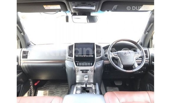 Gura Imported Toyota Land Cruiser Black Imodoka i Import - Dubai mu Uganda Gura Imported Toyota Land Cruiser Black Imodoka i Import - Dubai mu Uganda