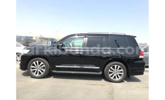 Gura Imported Toyota Land Cruiser Black Imodoka i Import - Dubai mu Uganda Gura Imported Toyota Land Cruiser Black Imodoka i Import - Dubai mu Uganda