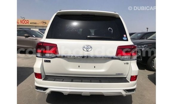 Buy Import Toyota Land Cruiser White Car in Import - Dubai in Uganda Buy Import Toyota Land Cruiser White Car in Import - Dubai in Uganda