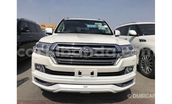 Buy Import Toyota Land Cruiser White Car in Import - Dubai in Uganda Buy Import Toyota Land Cruiser White Car in Import - Dubai in Uganda