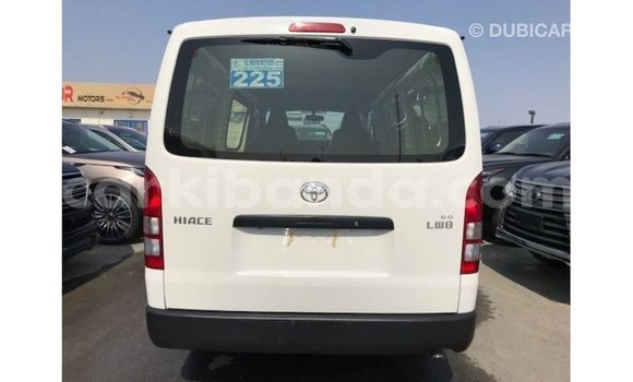 Gura Imported Toyota Hiace White Imodoka i Import - Dubai mu Uganda Gura Imported Toyota Hiace White Imodoka i Import - Dubai mu Uganda