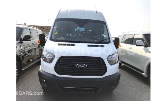 Buy Import Ford Club Wagon White Car in Import - Dubai in Uganda Buy Import Ford Club Wagon White Car in Import - Dubai in Uganda