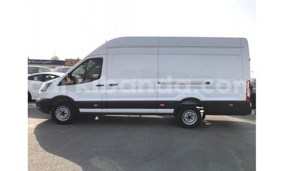 Buy Import Ford Club Wagon White Car in Import - Dubai in Uganda Buy Import Ford Club Wagon White Car in Import - Dubai in Uganda