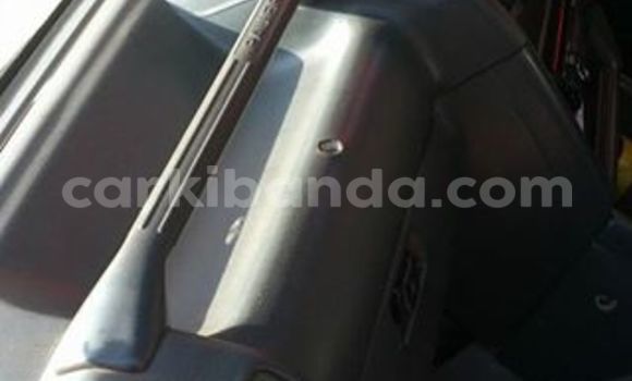 Gura Yakoze Mitsubishi Pajero White Imodoka i Kampala mu Uganda Gura Yakoze Mitsubishi Pajero White Imodoka i Kampala mu Uganda