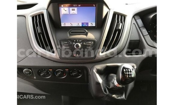 Buy Import Ford Club Wagon White Car in Import - Dubai in Uganda Buy Import Ford Club Wagon White Car in Import - Dubai in Uganda