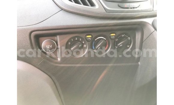 Buy Import Ford Club Wagon White Car in Import - Dubai in Uganda Buy Import Ford Club Wagon White Car in Import - Dubai in Uganda