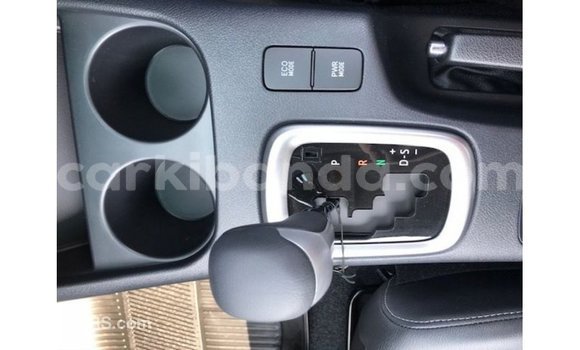 Nunua Imported Toyota Hilux Nyingine Gari ndani ya Import - Dubai nchini Uganda Nunua Imported Toyota Hilux Nyingine Gari ndani ya Import - Dubai nchini Uganda