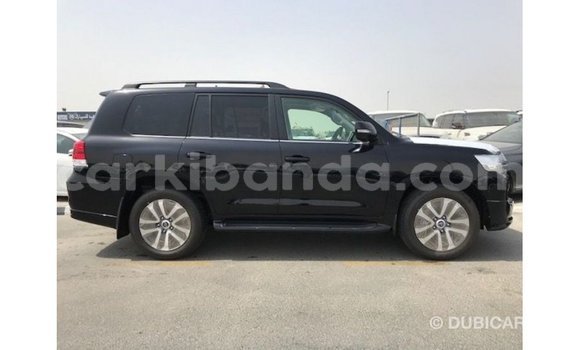 Acheter Import Voiture Toyota Land Cruiser Noir à Import - Dubai, Ouganda Acheter Import Voiture Toyota Land Cruiser Noir à Import - Dubai, Ouganda