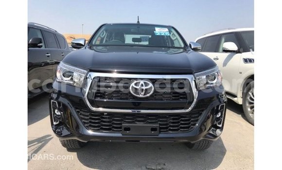 Gura Imported Toyota Hilux Black Imodoka i Import - Dubai mu Uganda Gura Imported Toyota Hilux Black Imodoka i Import - Dubai mu Uganda