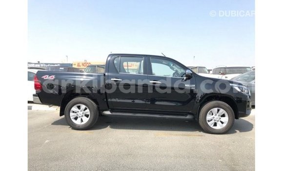 Gura Imported Toyota Hilux Black Imodoka i Import - Dubai mu Uganda Gura Imported Toyota Hilux Black Imodoka i Import - Dubai mu Uganda