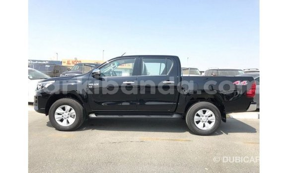 Gura Imported Toyota Hilux Black Imodoka i Import - Dubai mu Uganda Gura Imported Toyota Hilux Black Imodoka i Import - Dubai mu Uganda
