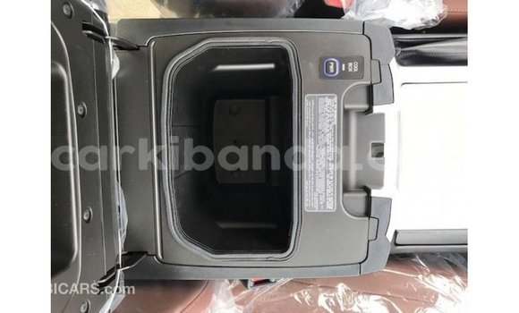 Gura Imported Toyota Land Cruiser Black Imodoka i Import - Dubai mu Uganda Gura Imported Toyota Land Cruiser Black Imodoka i Import - Dubai mu Uganda