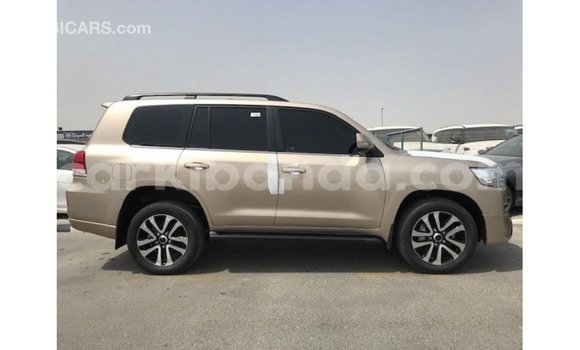 Nunua Imported Toyota Land Cruiser Nyingine Gari ndani ya Import - Dubai nchini Uganda Nunua Imported Toyota Land Cruiser Nyingine Gari ndani ya Import - Dubai nchini Uganda