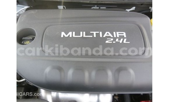 Acheter Import Voiture Jeep Cherokee Blanc à Import - Dubai, Ouganda Acheter Import Voiture Jeep Cherokee Blanc à Import - Dubai, Ouganda