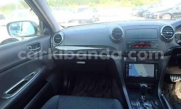 Gura Yakoze Toyota Verso Black Imodoka i Kampala mu Uganda Gura Yakoze Toyota Verso Black Imodoka i Kampala mu Uganda