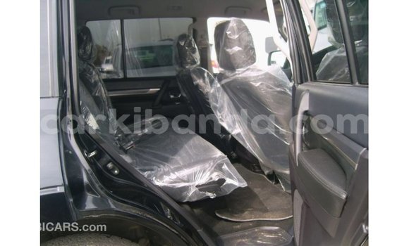 Gura Imported Mitsubishi Pajero Black Imodoka i Import - Dubai mu Uganda Gura Imported Mitsubishi Pajero Black Imodoka i Import - Dubai mu Uganda