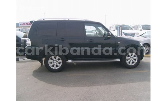 Gura Imported Mitsubishi Pajero Black Imodoka i Import - Dubai mu Uganda Gura Imported Mitsubishi Pajero Black Imodoka i Import - Dubai mu Uganda