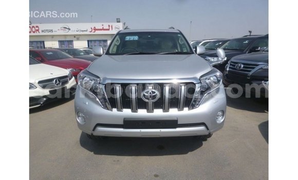 Nunua Imported Toyota Prado Nyingine Gari ndani ya Import - Dubai nchini Uganda Nunua Imported Toyota Prado Nyingine Gari ndani ya Import - Dubai nchini Uganda