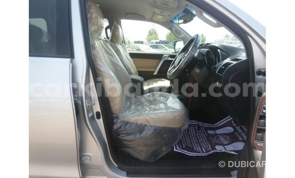 Nunua Imported Toyota Prado Nyingine Gari ndani ya Import - Dubai nchini Uganda Nunua Imported Toyota Prado Nyingine Gari ndani ya Import - Dubai nchini Uganda