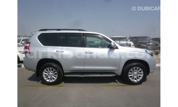 Nunua Imported Toyota Prado Nyingine Gari ndani ya Import - Dubai nchini Uganda Nunua Imported Toyota Prado Nyingine Gari ndani ya Import - Dubai nchini Uganda