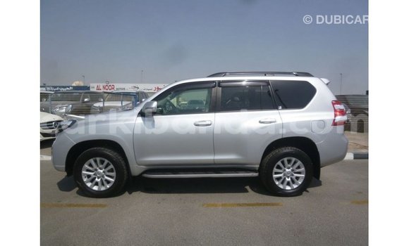 Nunua Imported Toyota Prado Nyingine Gari ndani ya Import - Dubai nchini Uganda Nunua Imported Toyota Prado Nyingine Gari ndani ya Import - Dubai nchini Uganda