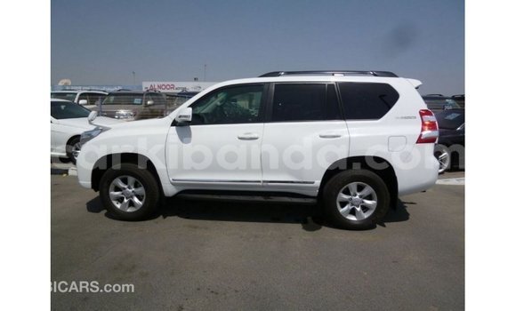 Gura Imported Toyota Prado White Imodoka i Import - Dubai mu Uganda Gura Imported Toyota Prado White Imodoka i Import - Dubai mu Uganda