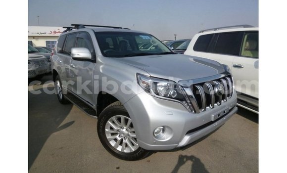 Nunua Imported Toyota Prado Nyingine Gari ndani ya Import - Dubai nchini Uganda Nunua Imported Toyota Prado Nyingine Gari ndani ya Import - Dubai nchini Uganda